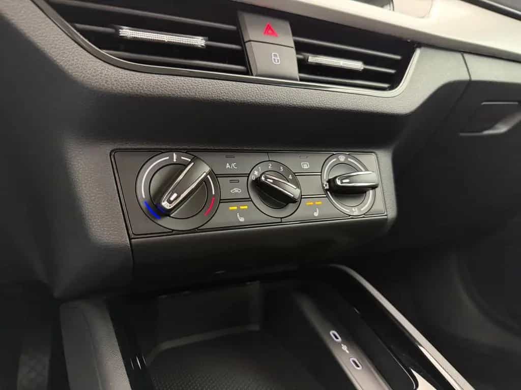 Skoda Kamiq 1.0 TSI*AMBITION*R.KAM-SHZ-TEMPO-SOL-APPLE 09/2021-photo-38