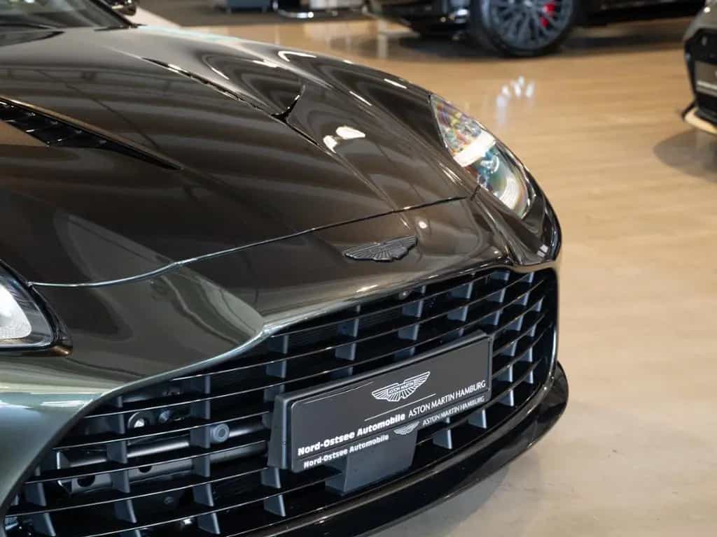 Aston Martin Vanquish Volante Aston Martin Hamburg 05/2026-photo-17