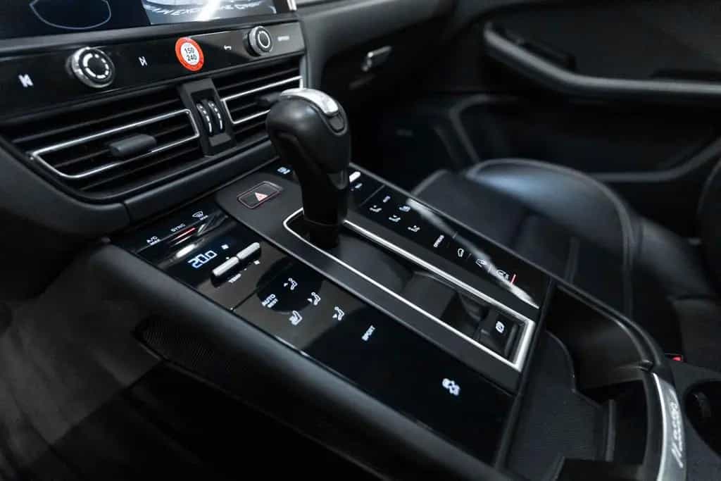 Porsche Macan 2.0L ACC BOSE PANO PDLS KAM LED CARPLAY 11/2022-photo-13
