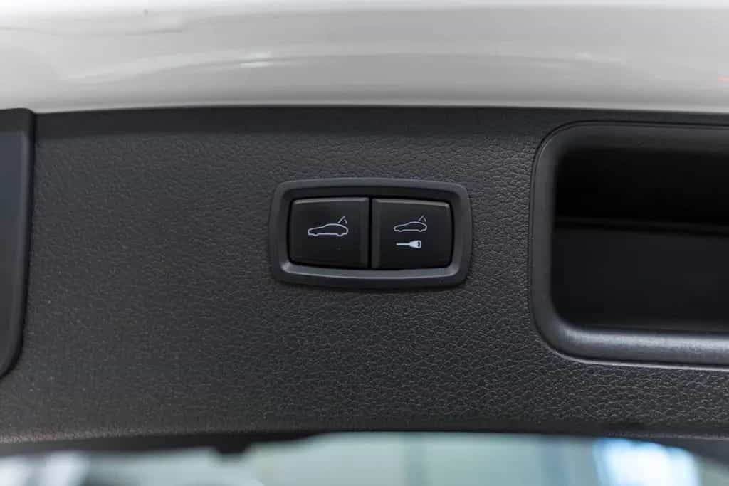 Porsche Macan 2.0L ACC BOSE PANO PDLS KAM LED CARPLAY 11/2022-photo-28