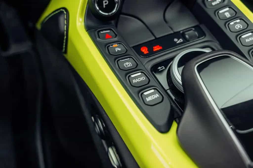 Aston Martin V8 Vantage 4.0 Coupé F1 Look 07/2018-photo-12