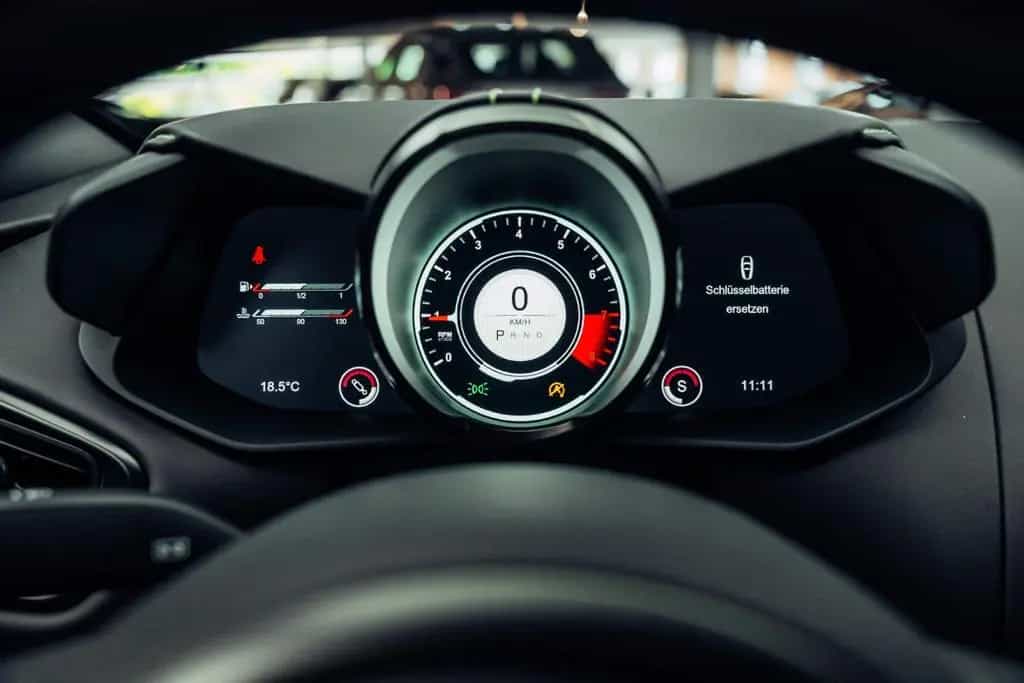 Aston Martin V8 Vantage 4.0 Coupé F1 Look 07/2018-photo-15