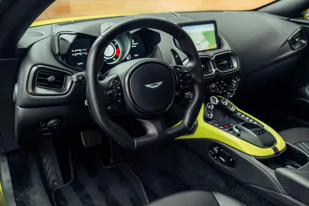 Aston Martin V8 Vantage 4.0 Coupé F1 Look 07/2018-photo-4