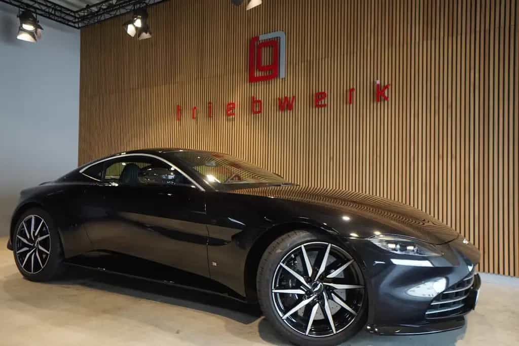 Aston Martin V8 Vantage 4.0*1.Hd.*Sport-Pak*BRD*Ohne OPF 10/2020-photo-1