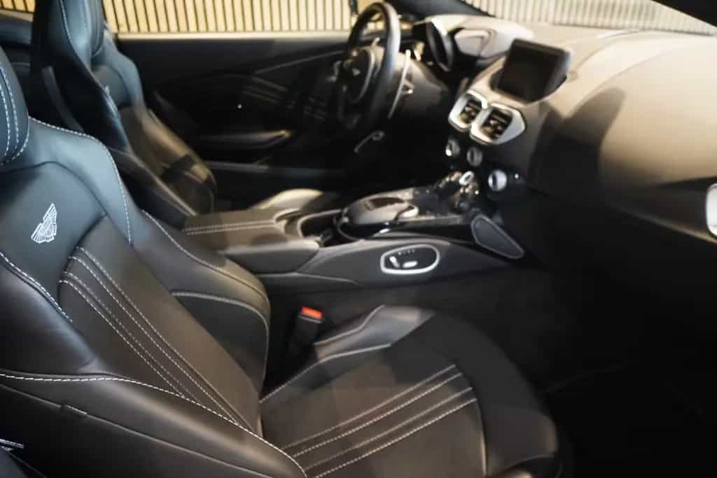 Aston Martin V8 Vantage 4.0*1.Hd.*Sport-Pak*BRD*Ohne OPF 10/2020-photo-8