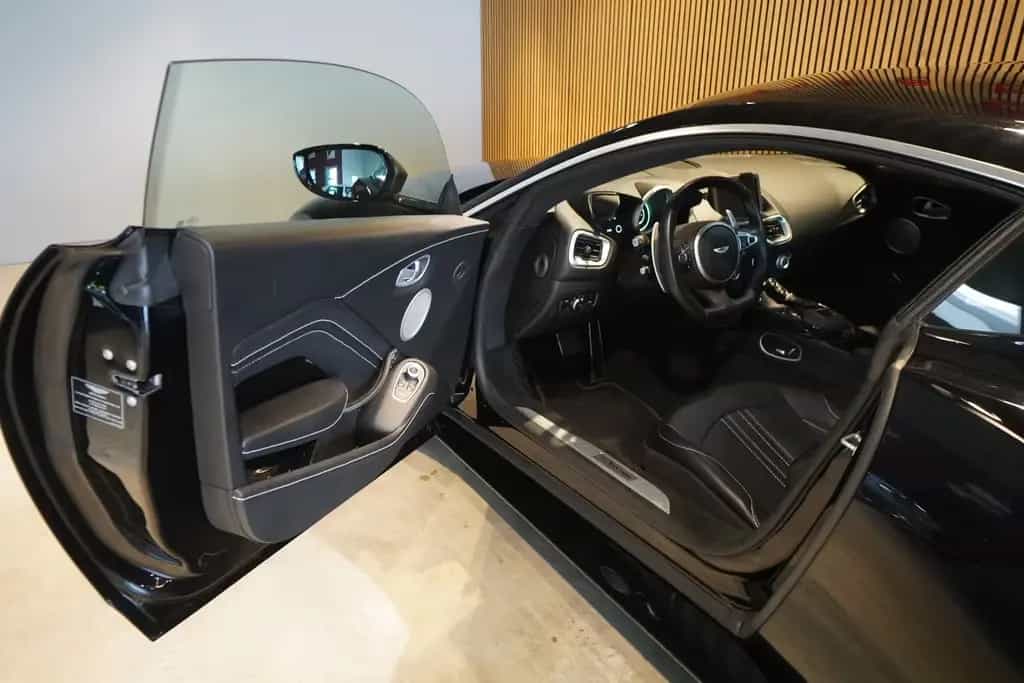 Aston Martin V8 Vantage 4.0*1.Hd.*Sport-Pak*BRD*Ohne OPF 10/2020-photo-9