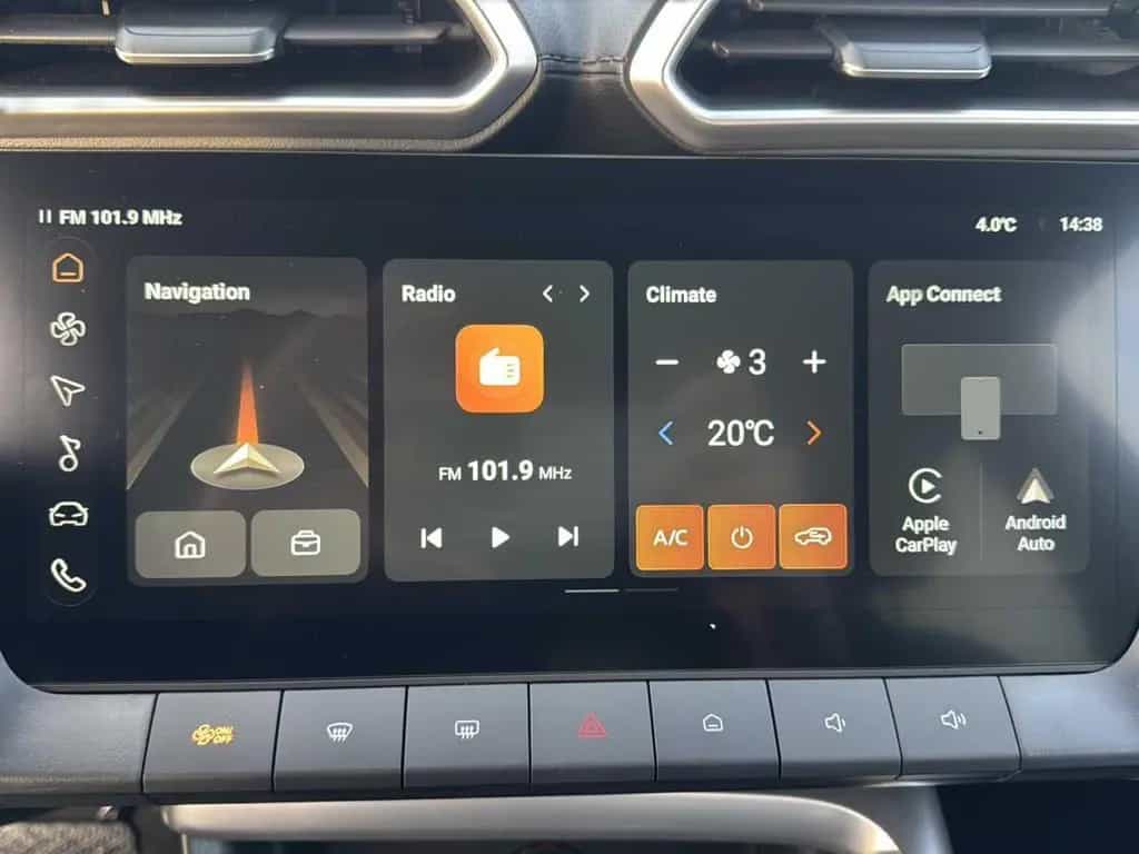 MG ZS Hybrid+ Luxury ***7 Jahre Garantie*** 03/2026-photo-19