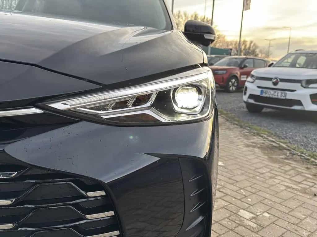 MG ZS Hybrid+ Luxury ***7 Jahre Garantie*** 03/2026-photo-9