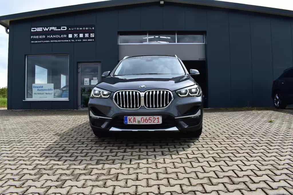 BMW X1 xDrive 20 d xLine PAN-Dach/Kamera 03/2021-photo-1