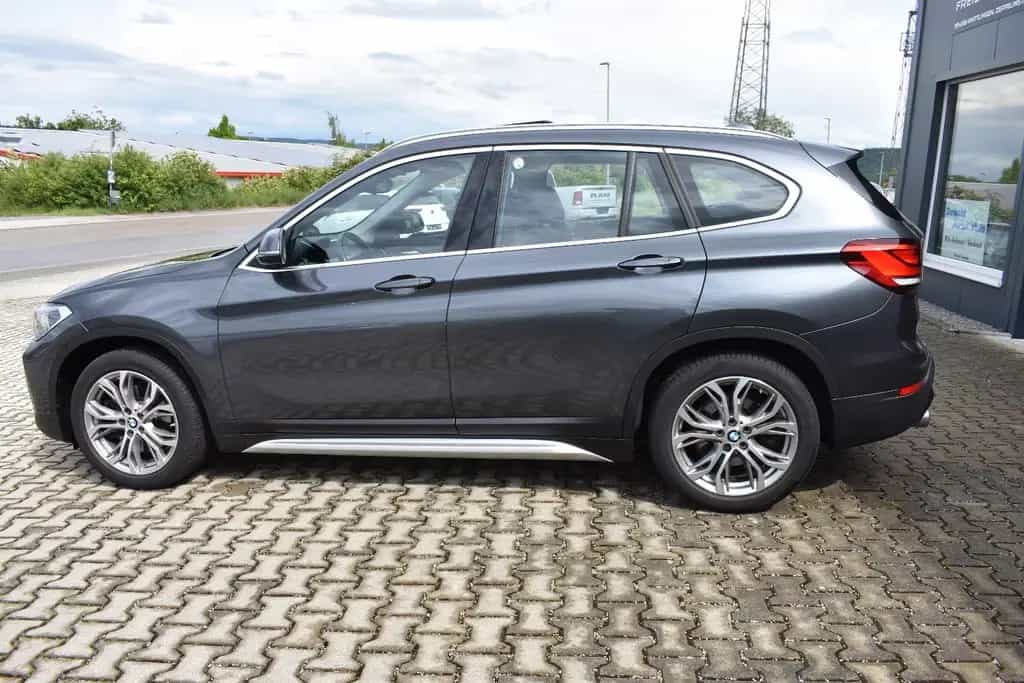 BMW X1 xDrive 20 d xLine PAN-Dach/Kamera 03/2021-photo-4