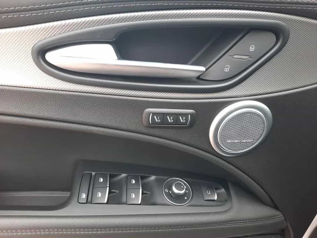 Alfa Romeo Stelvio 2.2 JTDM Veloce Q4 LED Navi ACC Leder 06/2024-photo-12