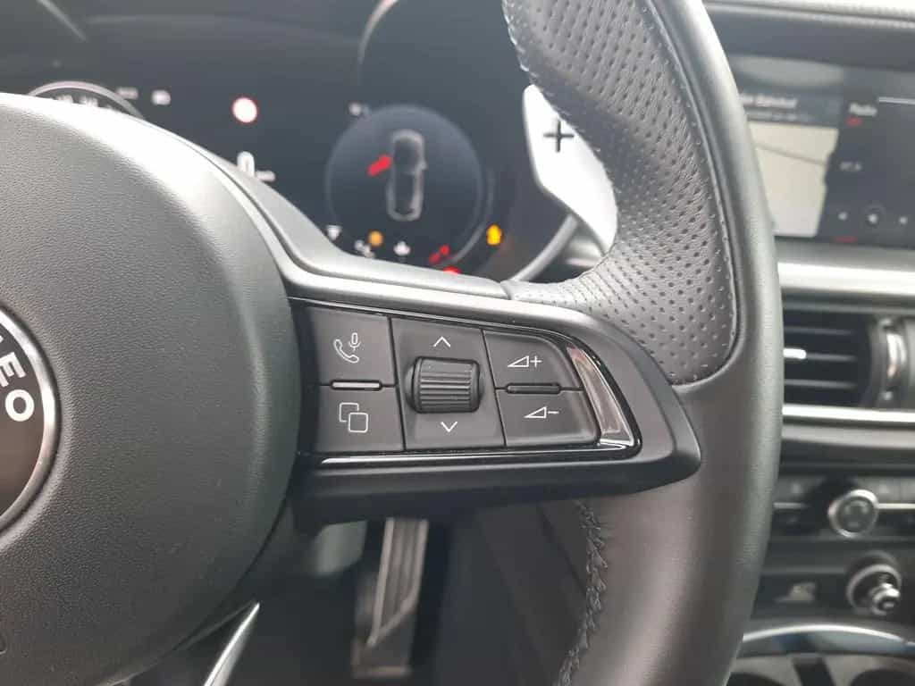 Alfa Romeo Stelvio 2.2 JTDM Veloce Q4 LED Navi ACC Leder 06/2024-photo-16