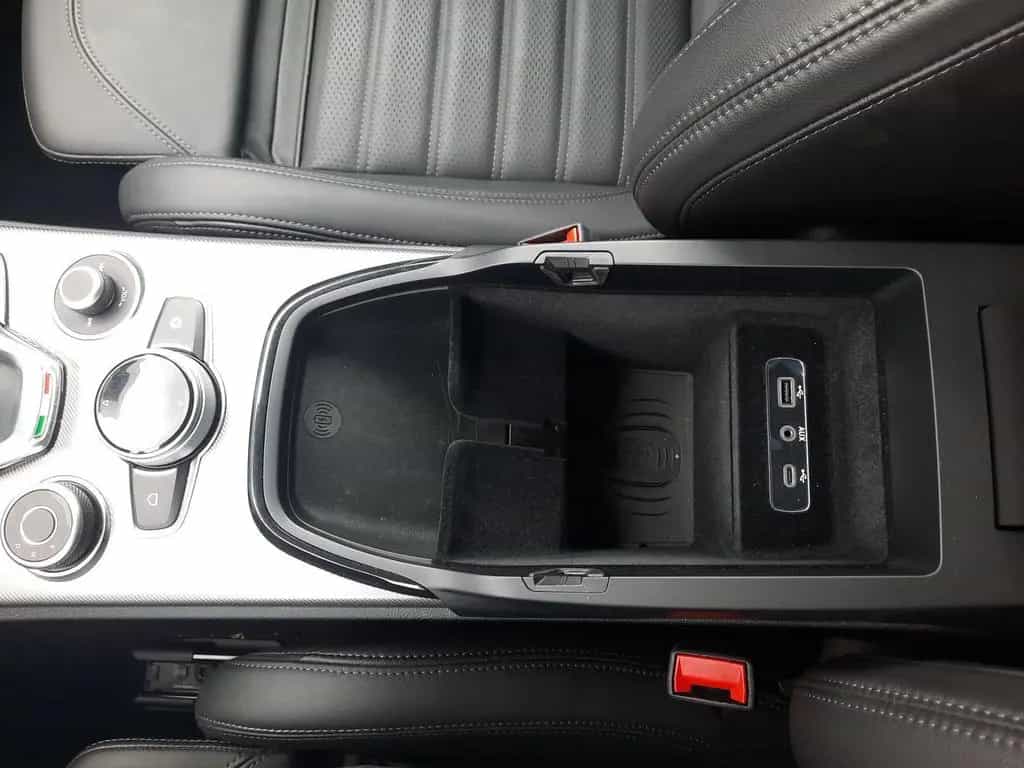 Alfa Romeo Stelvio 2.2 JTDM Veloce Q4 LED Navi ACC Leder 06/2024-photo-25
