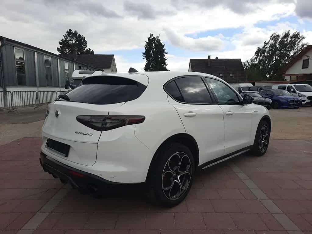 Alfa Romeo Stelvio 2.2 JTDM Veloce Q4 LED Navi ACC Leder 06/2024-photo-5