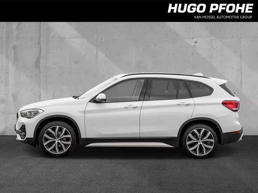BMW X1 xDrive18d Sport Line 03/2022-photo-1