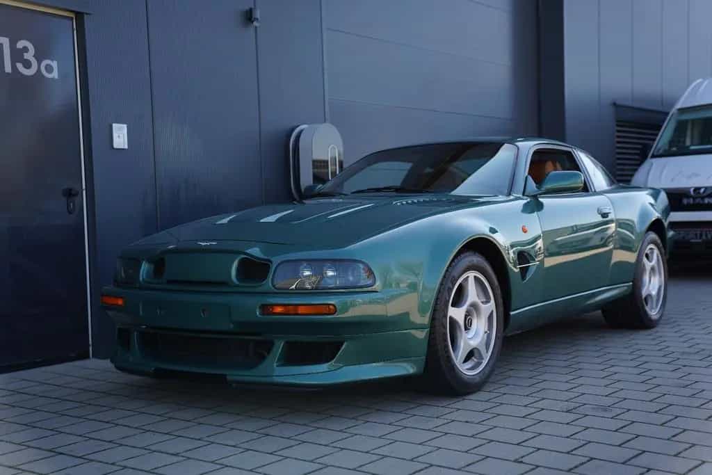Aston Martin V12 Vantage Le Mans Coupé  Limitiert auf 40 Fzg. 07/1999-photo-11