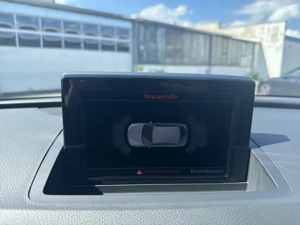 Audi Q3 1.4 TFSI S-line AHK+Navi+Keyless+GRA+Xenon+PD 03/2017-photo-13