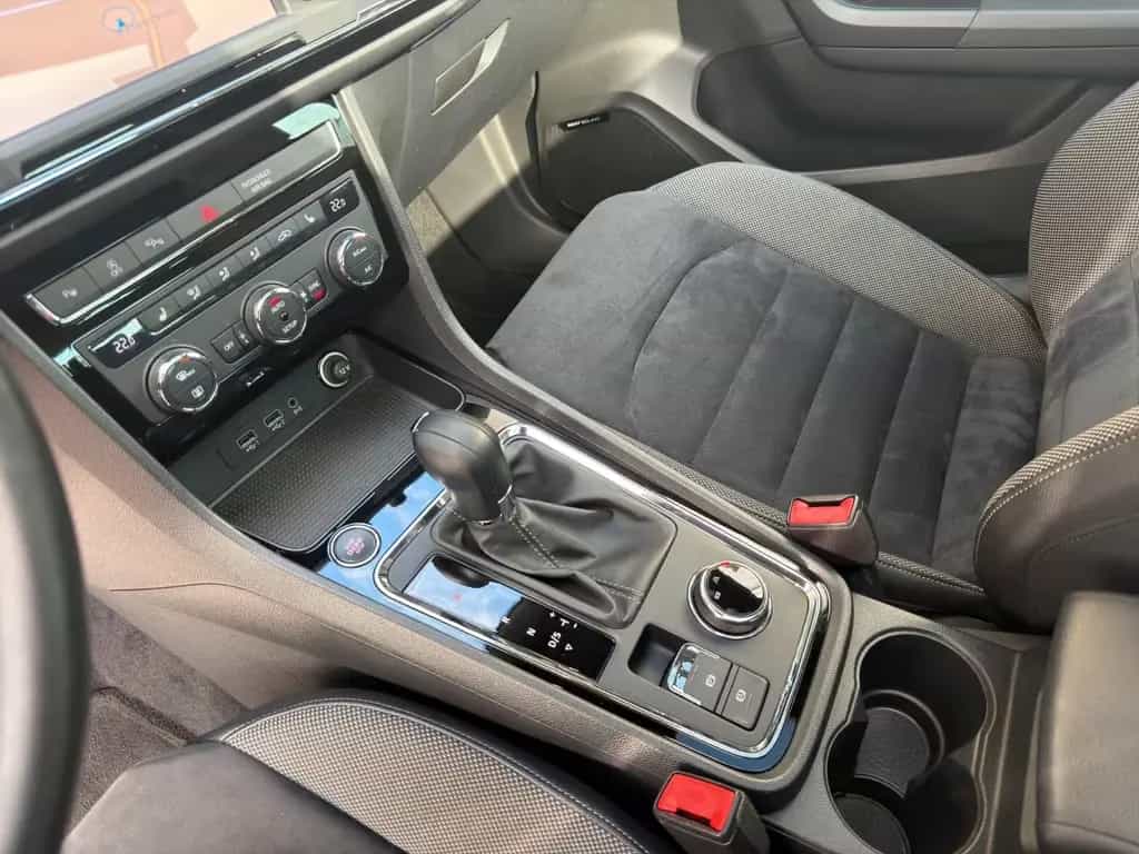 Seat Ateca Xcellence PANO 360° ACC NAVI SOUND LED 05/2017-photo-15