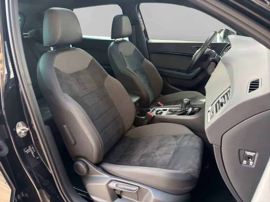Seat Ateca Xcellence PANO 360° ACC NAVI SOUND LED 05/2017-photo-21