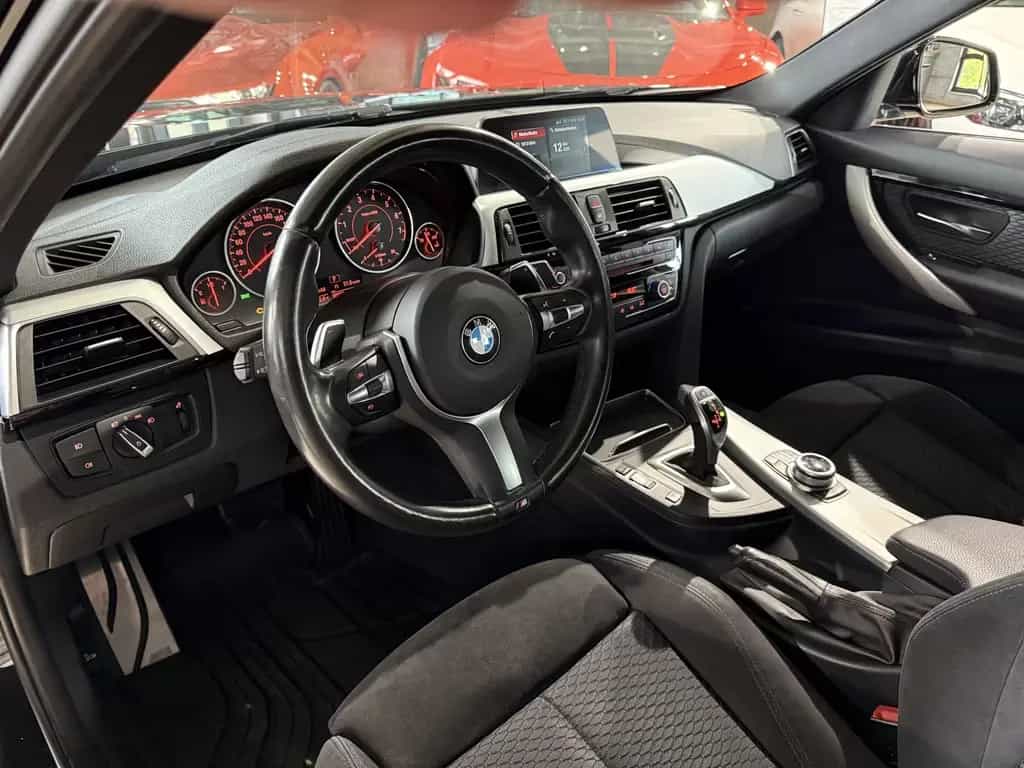 BMW 320 i xDrive M-Sport*LED*NAVI*AHK*2.HAND 09/2017-photo-10