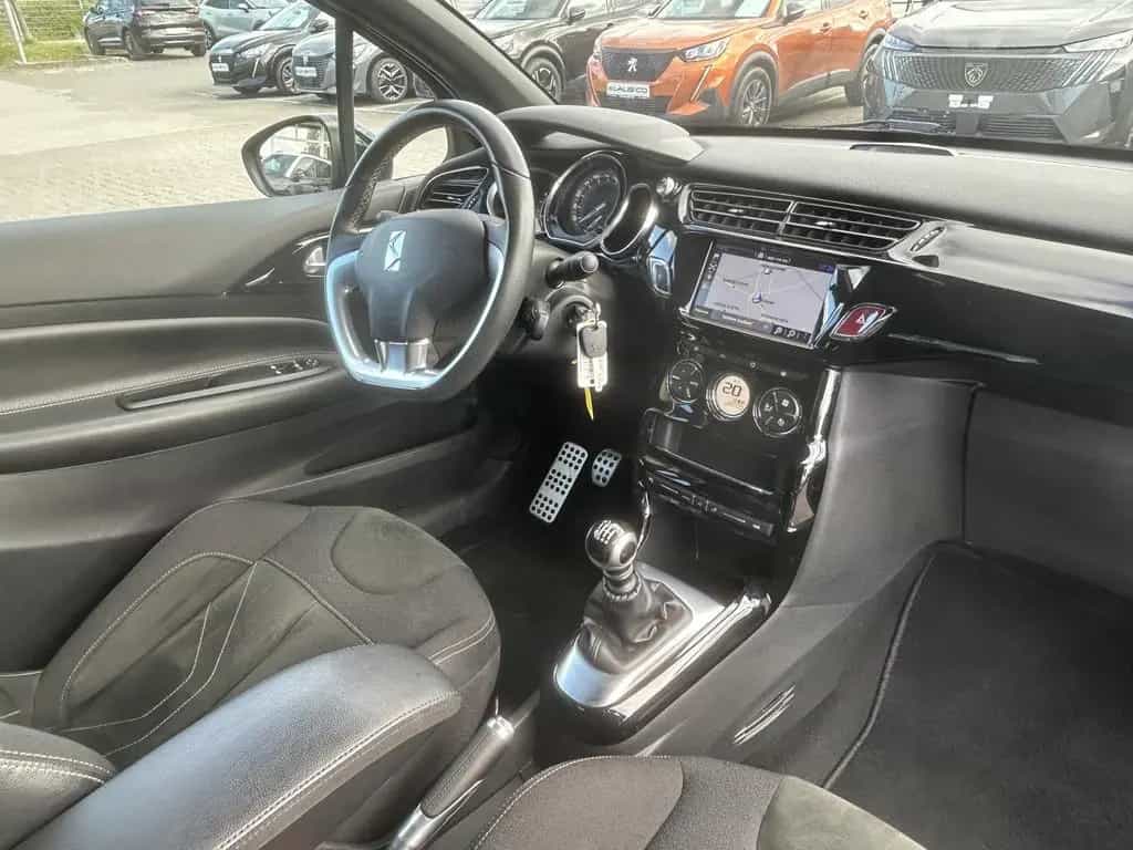 Citroën DS3 PT 130 Sport Chic *Navi*Cam*Hifi*SHZ* 03/2018-photo-13