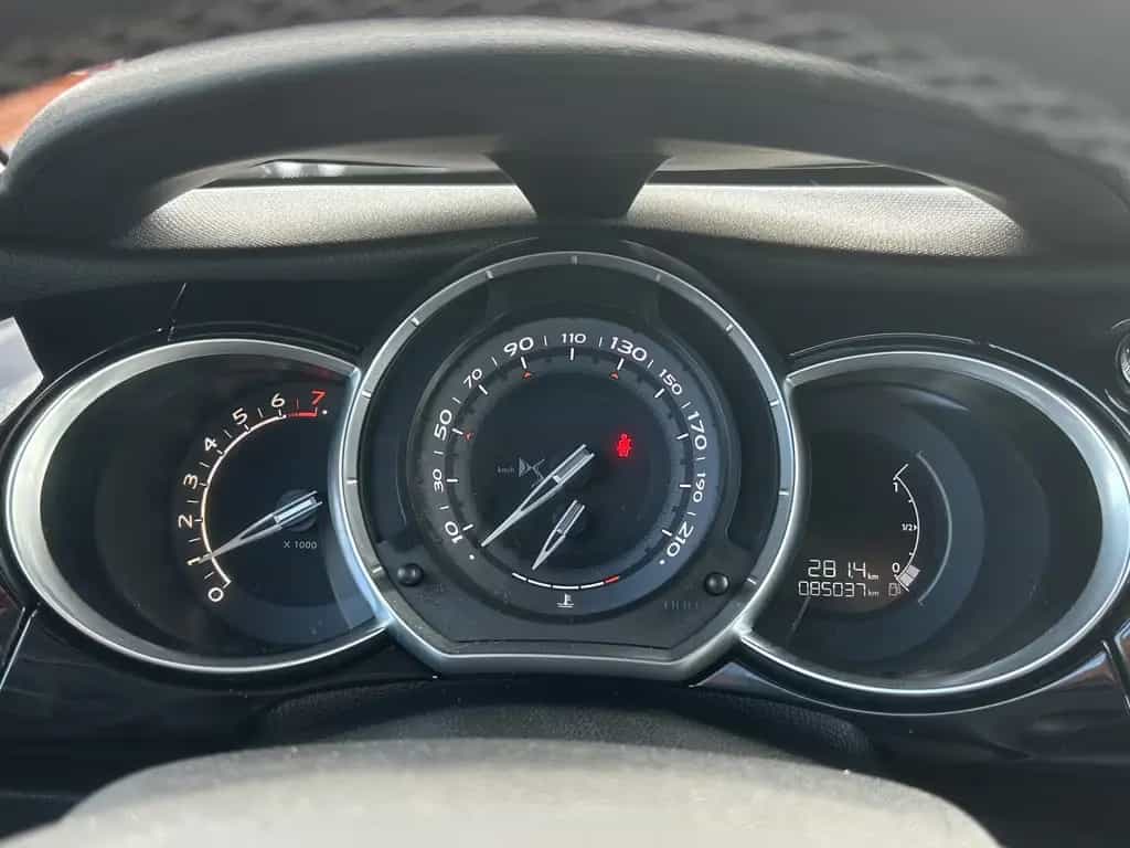 Citroën DS3 PT 130 Sport Chic *Navi*Cam*Hifi*SHZ* 03/2018-photo-19