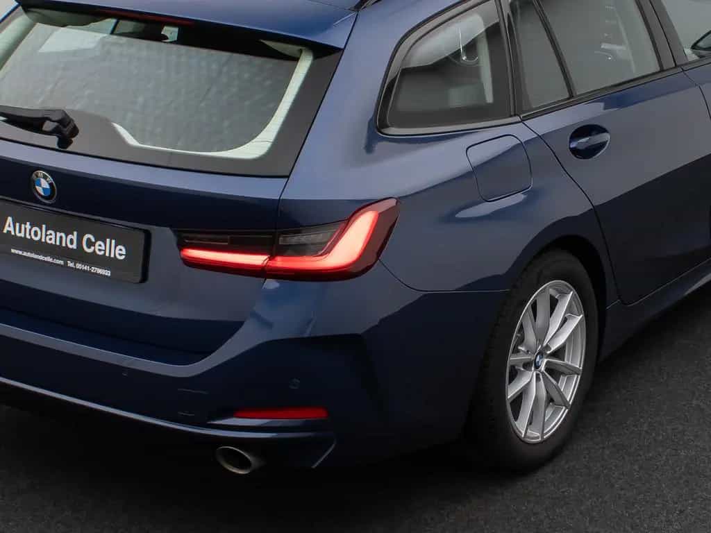 BMW 3 Series i DAB CockPit+ Widscreen Geschwindigkeitsreg 03/2023-photo-16
