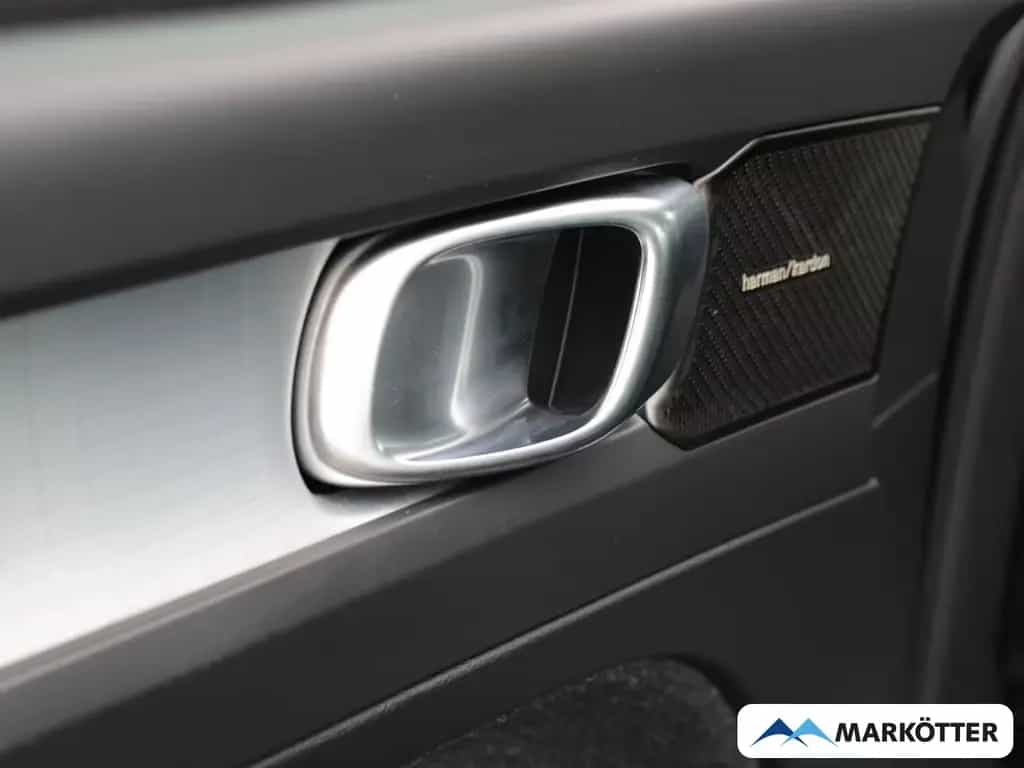 Volvo XC40 T4 Momentum Pro 2WD WHIPS/LED/SHZ/Tempomat 01/2020-photo-10