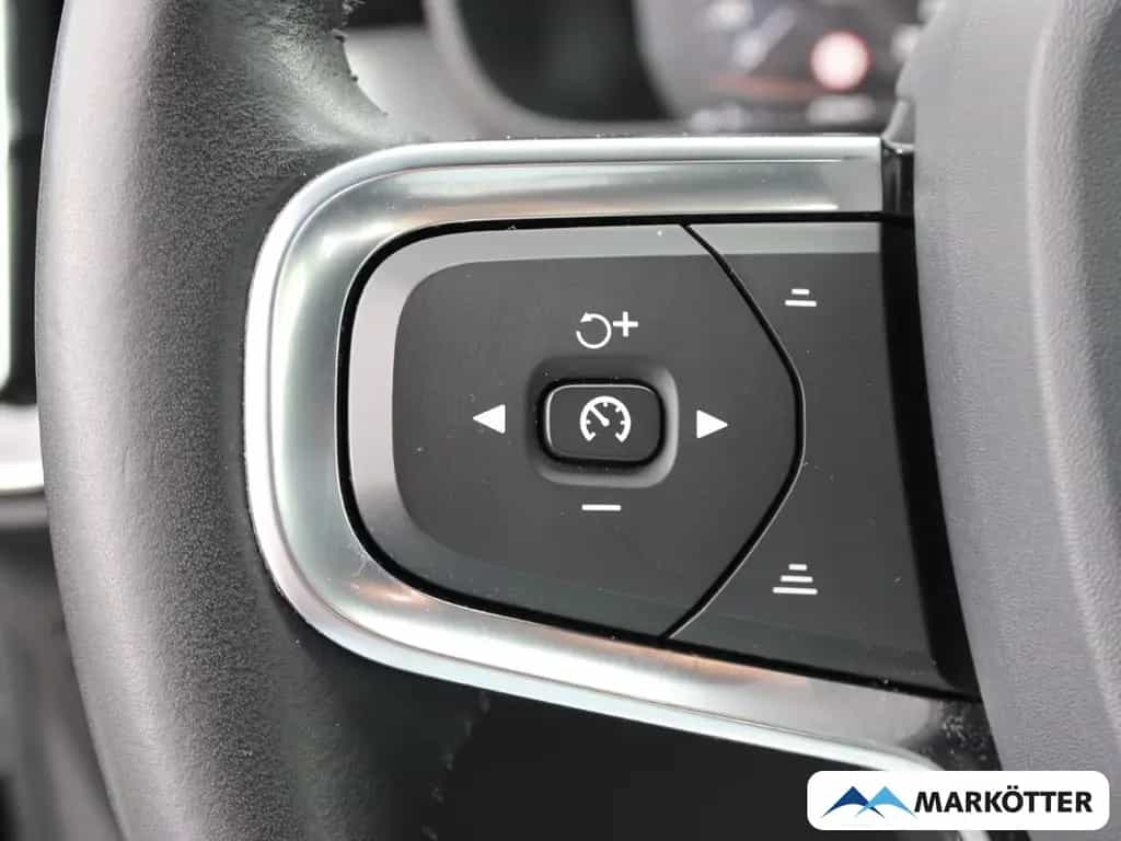 Volvo XC40 T4 Momentum Pro 2WD WHIPS/LED/SHZ/Tempomat 01/2020-photo-14