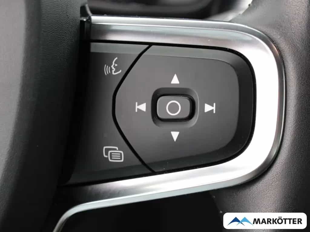 Volvo XC40 T4 Momentum Pro 2WD WHIPS/LED/SHZ/Tempomat 01/2020-photo-15