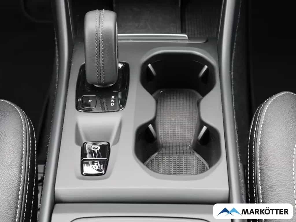 Volvo XC40 T4 Momentum Pro 2WD WHIPS/LED/SHZ/Tempomat 01/2020-photo-17