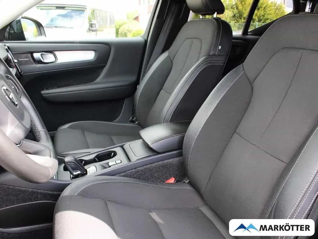 Volvo XC40 D4 Momentum AWD/LED/AHK/SHZ/Rückfahrkamera 11/2018-photo-16