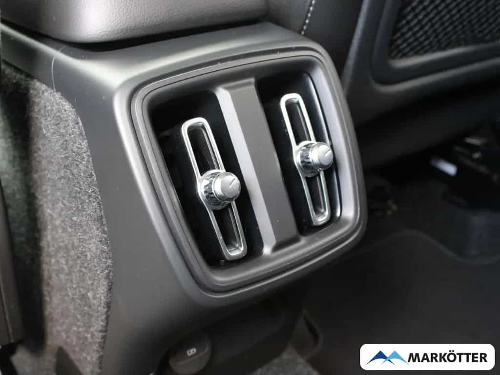 Volvo XC40 D4 Momentum AWD/LED/AHK/SHZ/Rückfahrkamera 11/2018-photo-18