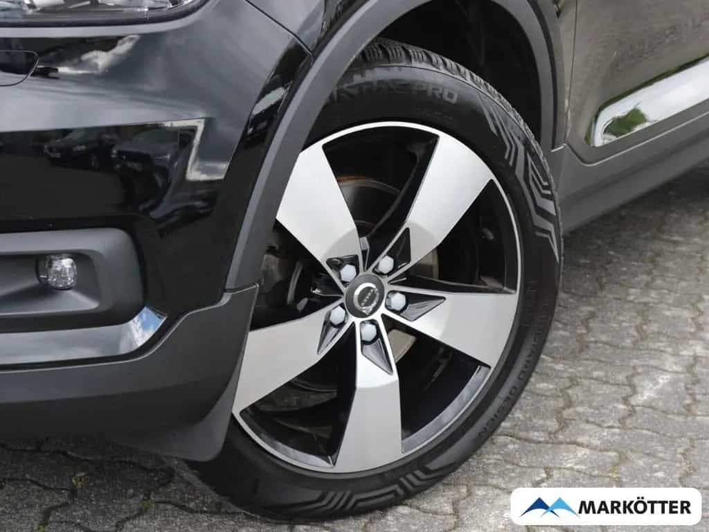 Volvo XC40 D4 Momentum AWD/LED/AHK/SHZ/Rückfahrkamera 11/2018-photo-5