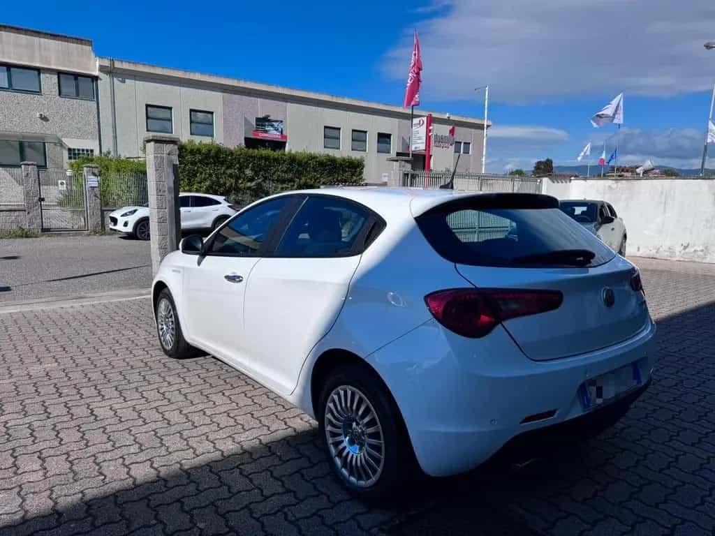 Alfa Romeo Giulietta 1.6 JTDm 120 CV 05/2018-photo-4
