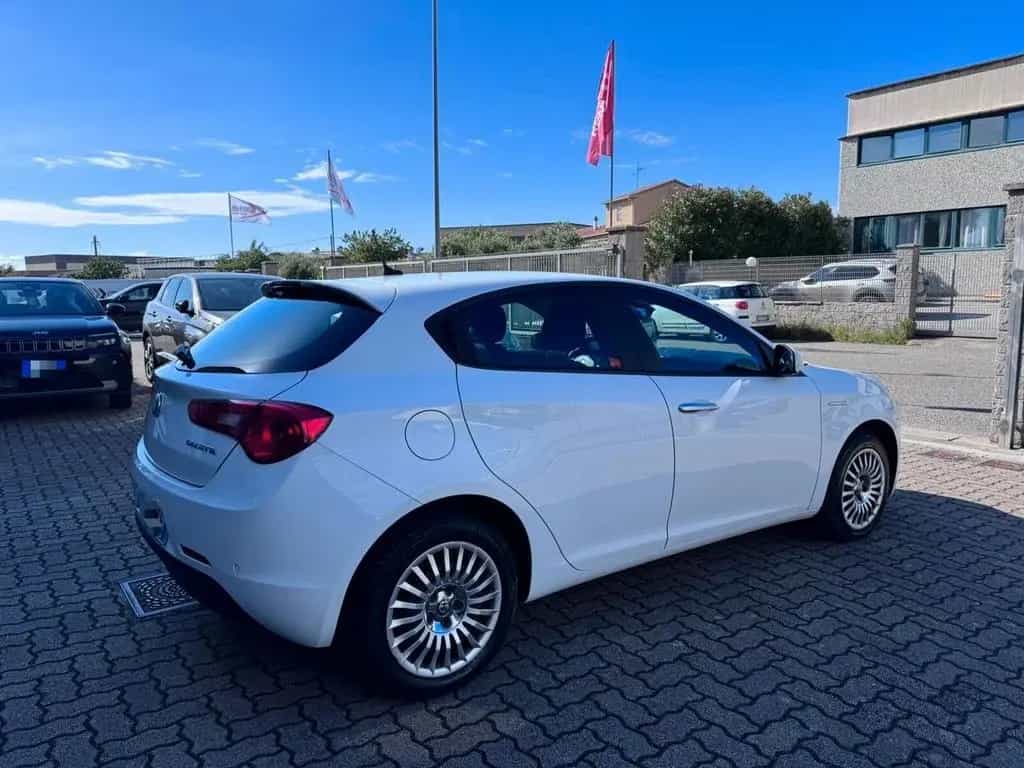 Alfa Romeo Giulietta 1.6 JTDm 120 CV 05/2018-photo-5