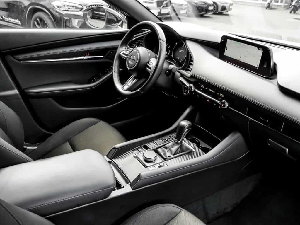 Mazda 3 FASTBACK SKYACTIV-X 2.0+ACC+LED+HuD 12/2019-photo-2