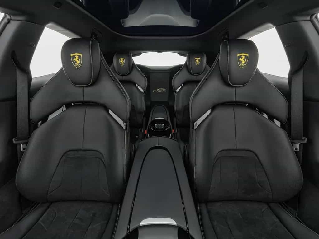 Ferrari Purosangue 08/2025-photo-20