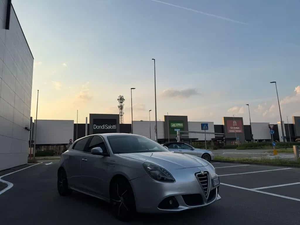 Alfa Romeo Giulietta 01/2013-photo-3