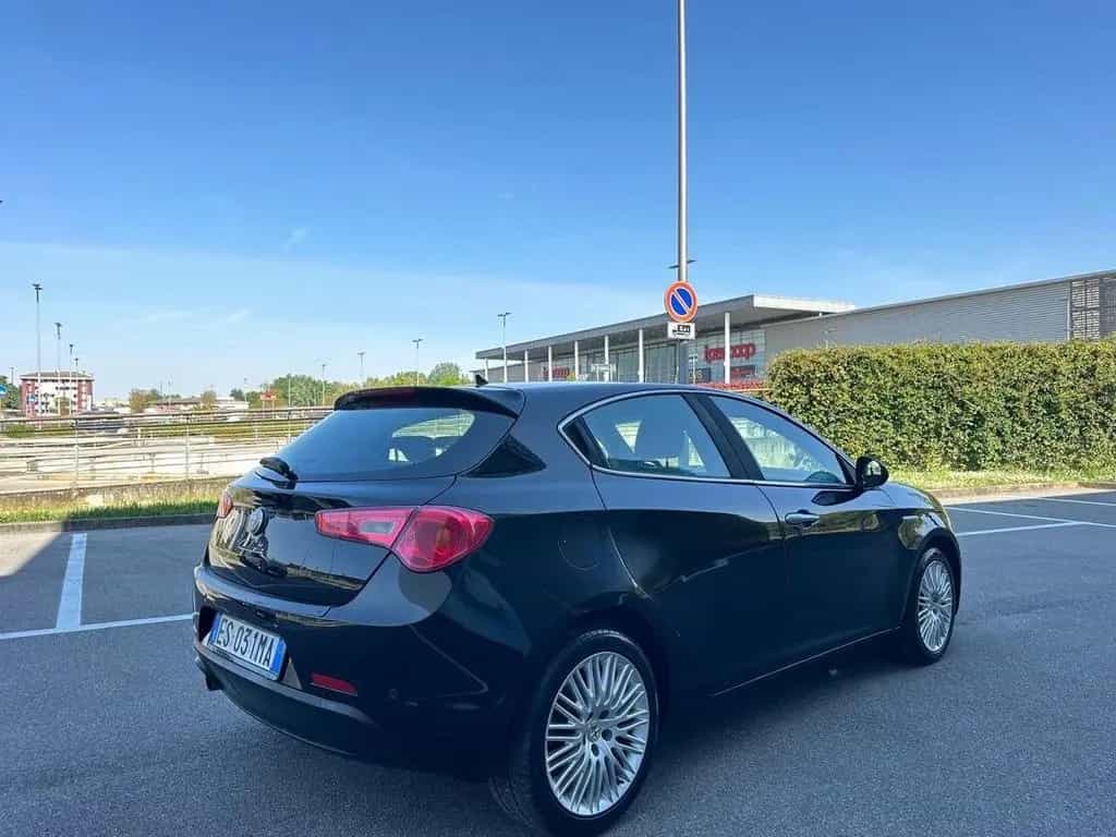 Alfa Romeo Giulietta 1.6 JTDm-2 105 CV Exclusive 06/2013-photo-6