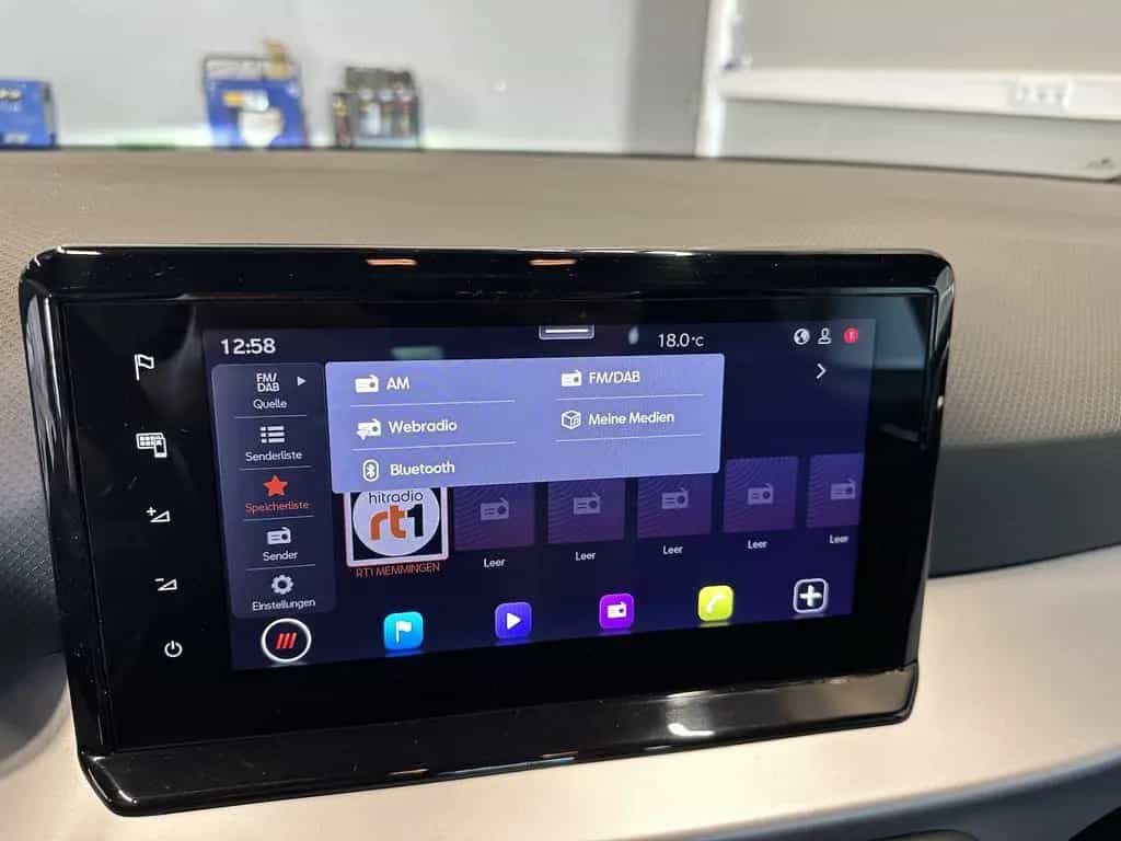 Seat Arona 1,0TSI DSG FR 18´´AHK Alcant. Full LED NAV 06/2025-photo-17
