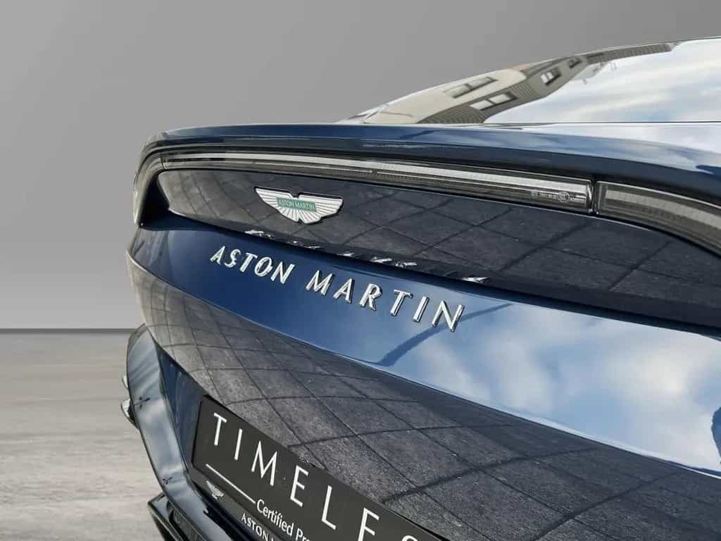 Aston Martin V8 Vantage Vantage Seychelles Blue Bowers & Wilkins 08/2024-photo-18