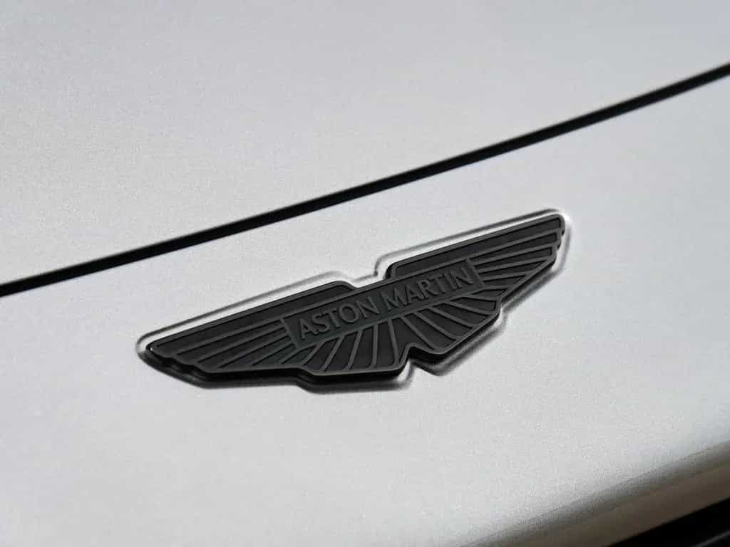 Aston Martin V8 Vantage Vantage Roadster Aluminite Silver / Onyx Black null-photo-18