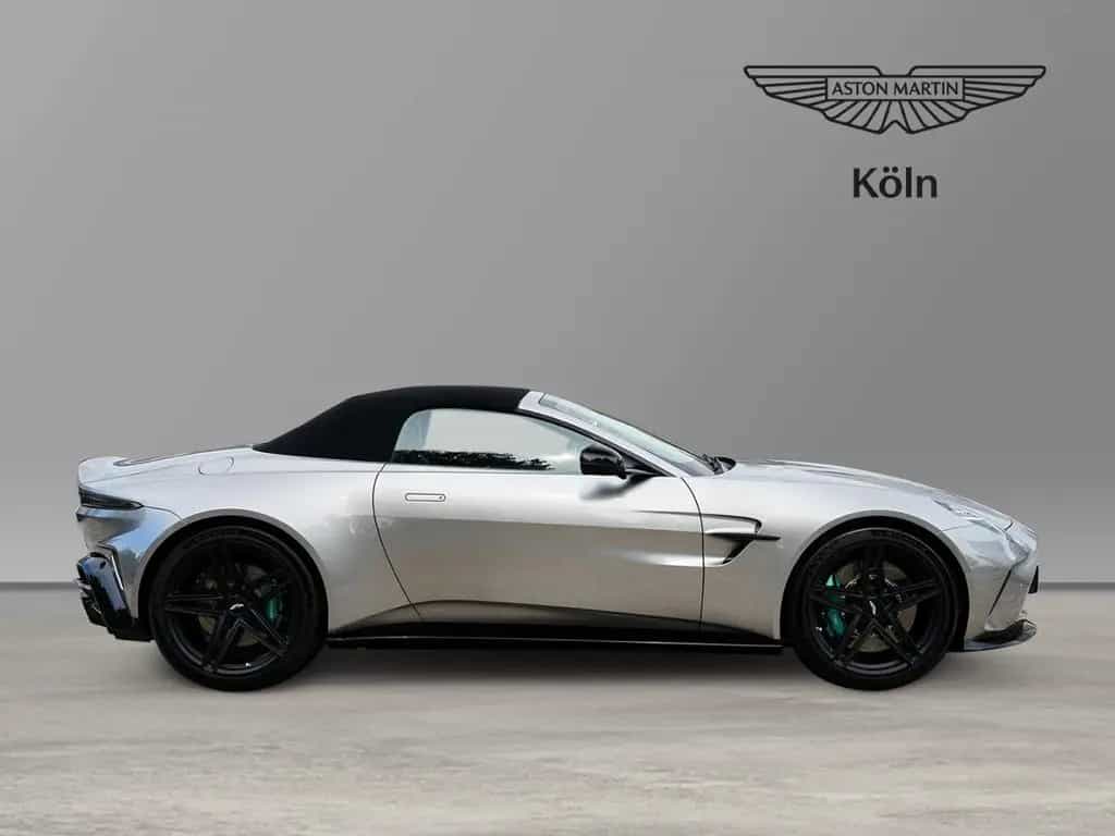 Aston Martin V8 Vantage Vantage Roadster Aluminite Silver / Onyx Black null-photo-2