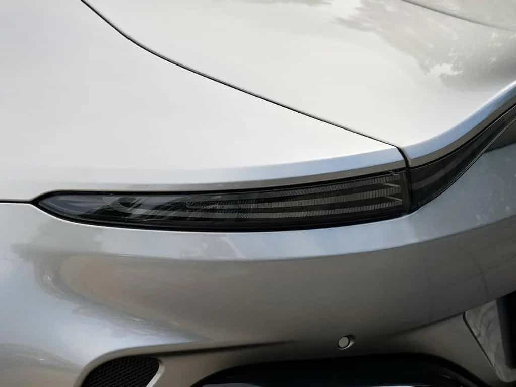 Aston Martin V8 Vantage Vantage Roadster Aluminite Silver / Onyx Black null-photo-23