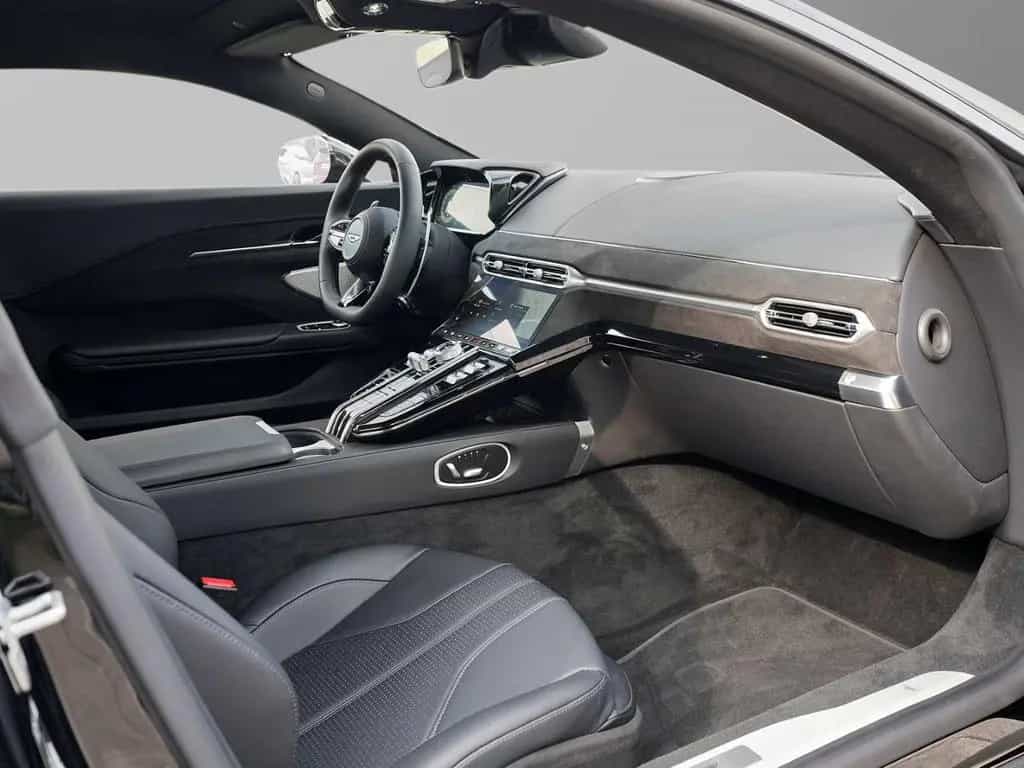 Aston Martin V8 Vantage Vantage Jet Black / Onyx Black V8 null-photo-25