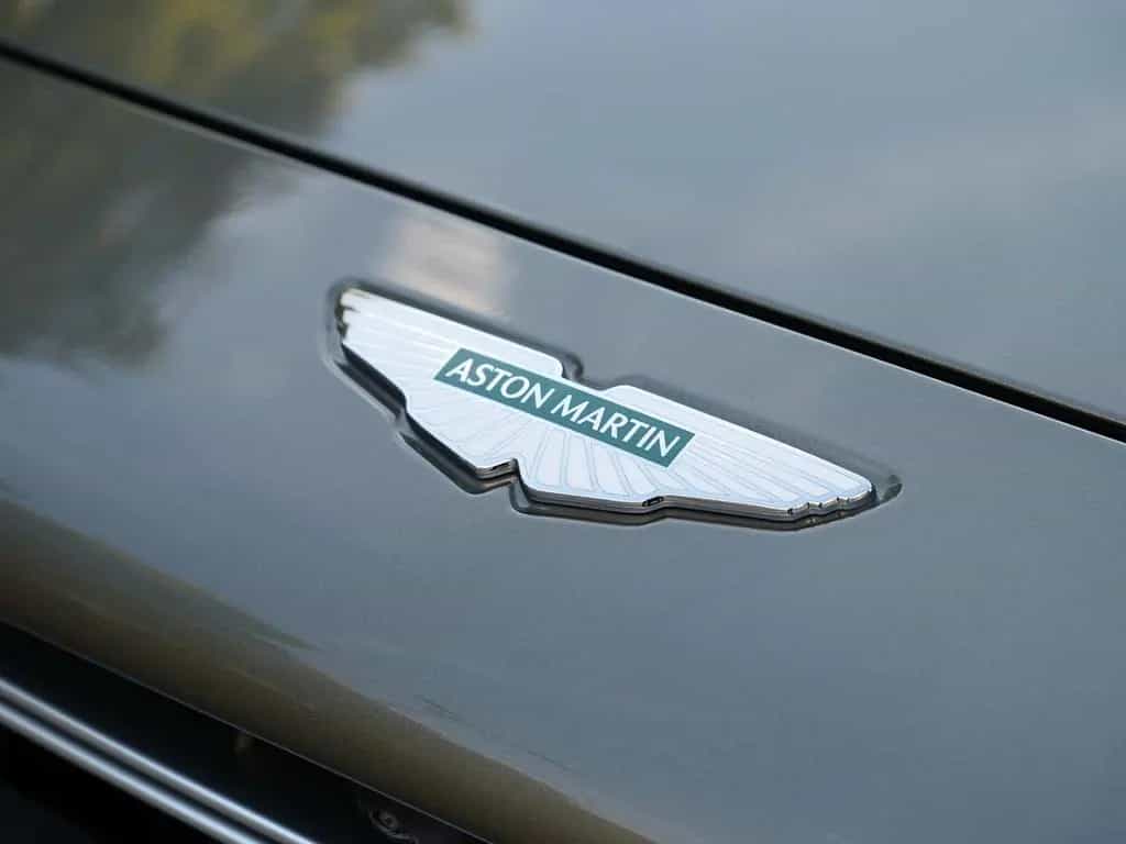 Aston Martin DBX 707 Titanium Grey / Onyx Black 02/2026-photo-12