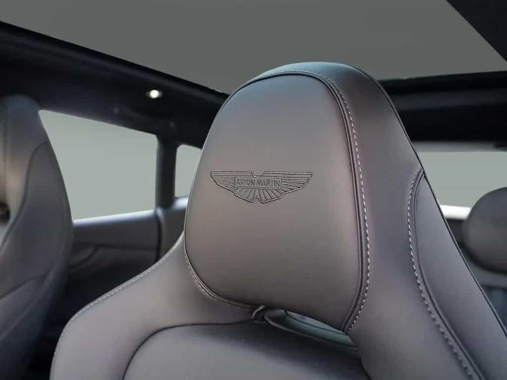 Aston Martin DBX 707 Titanium Grey / Onyx Black 02/2026-photo-21