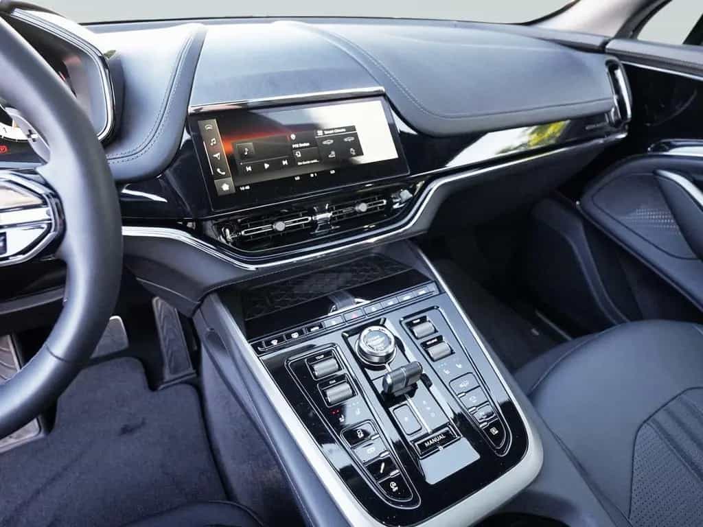Aston Martin DBX 707 Titanium Grey / Onyx Black 02/2026-photo-25