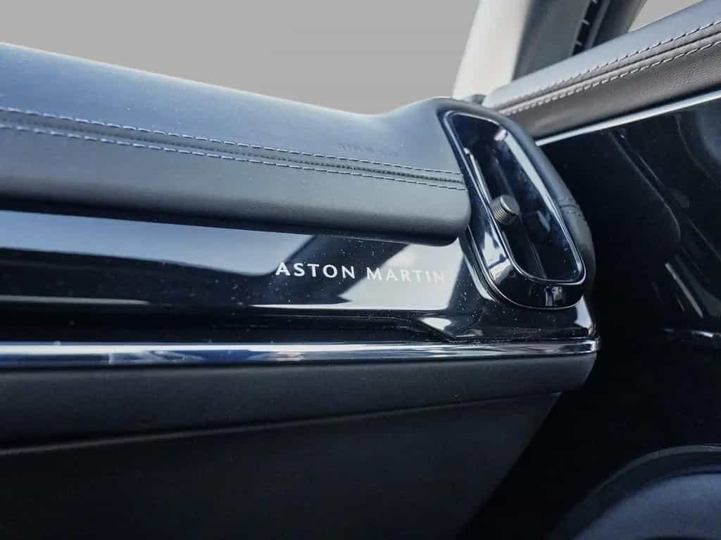 Aston Martin DBX 707 Titanium Grey / Onyx Black 02/2026-photo-27